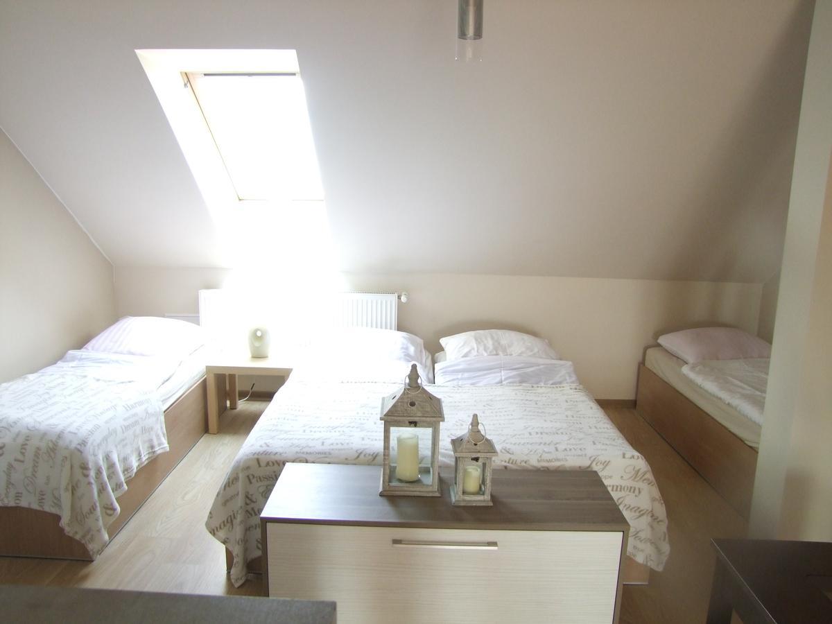 Apartmán U Henriety Wojnowice  Exteriér fotografie